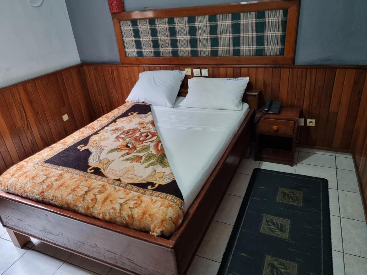 Hotel Saffana Douala Exterior photo
